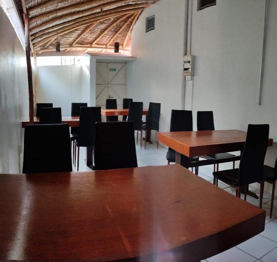 La Isla Tropica Hotel Guraidhoo  Buitenkant foto