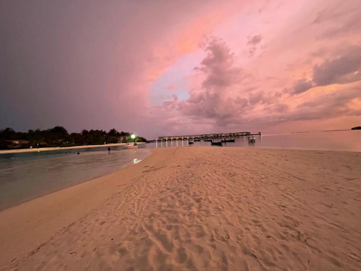 La Isla Tropica Hotel Guraidhoo  Buitenkant foto