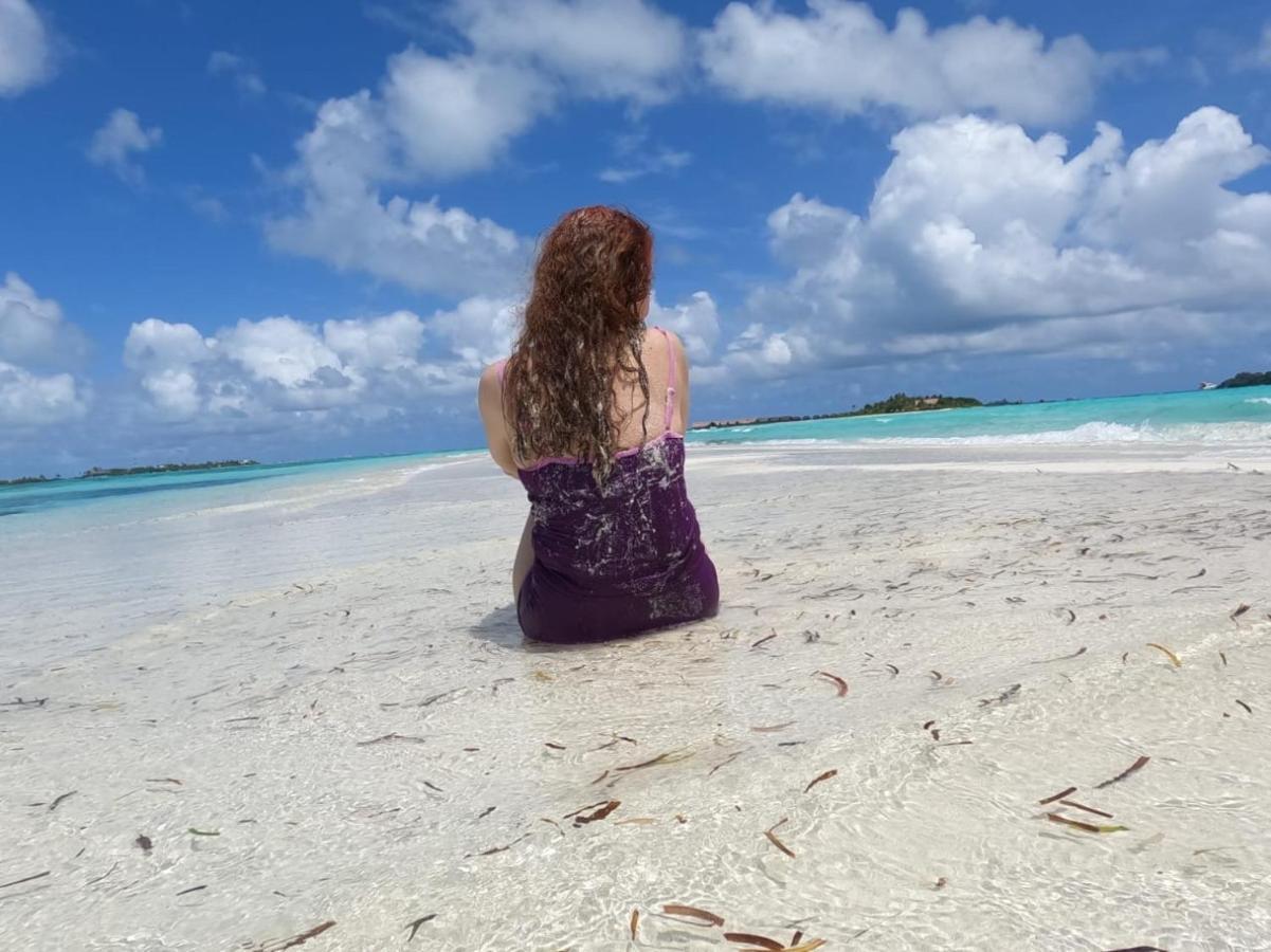 La Isla Tropica Hotel Guraidhoo  Buitenkant foto