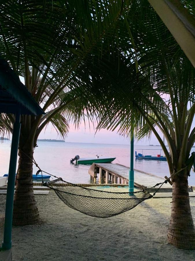 La Isla Tropica Hotel Guraidhoo  Buitenkant foto